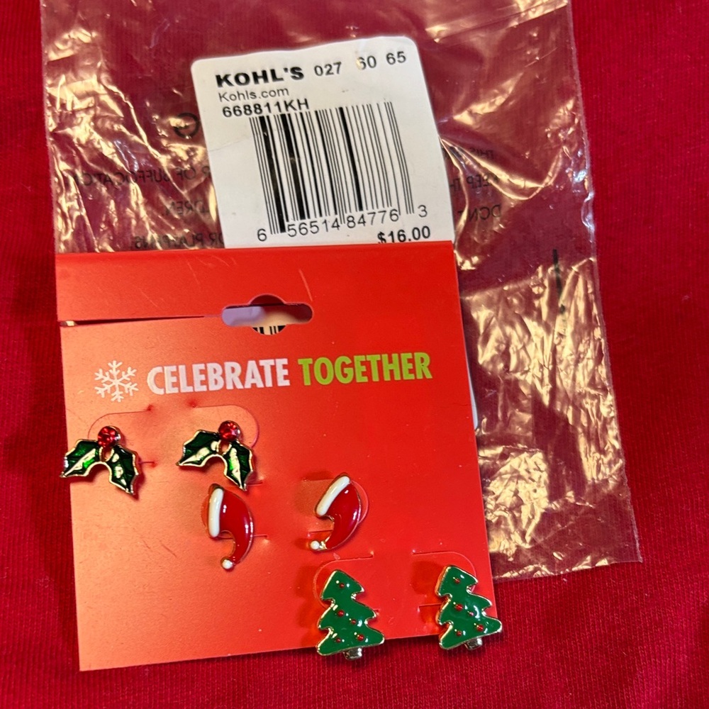 Spring & Christmas earrings; 3 Avon silvertone necklaces. 3 *FREE* hair clips! - Picture 6 of 15